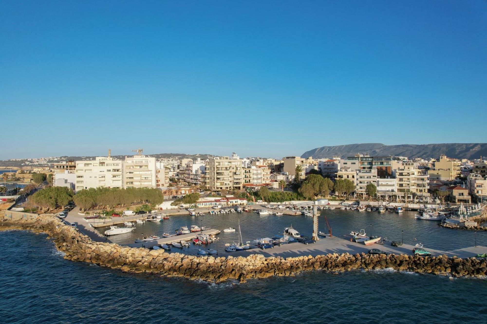Arocaria Apartments Chrissi Akti Chania Exterior foto