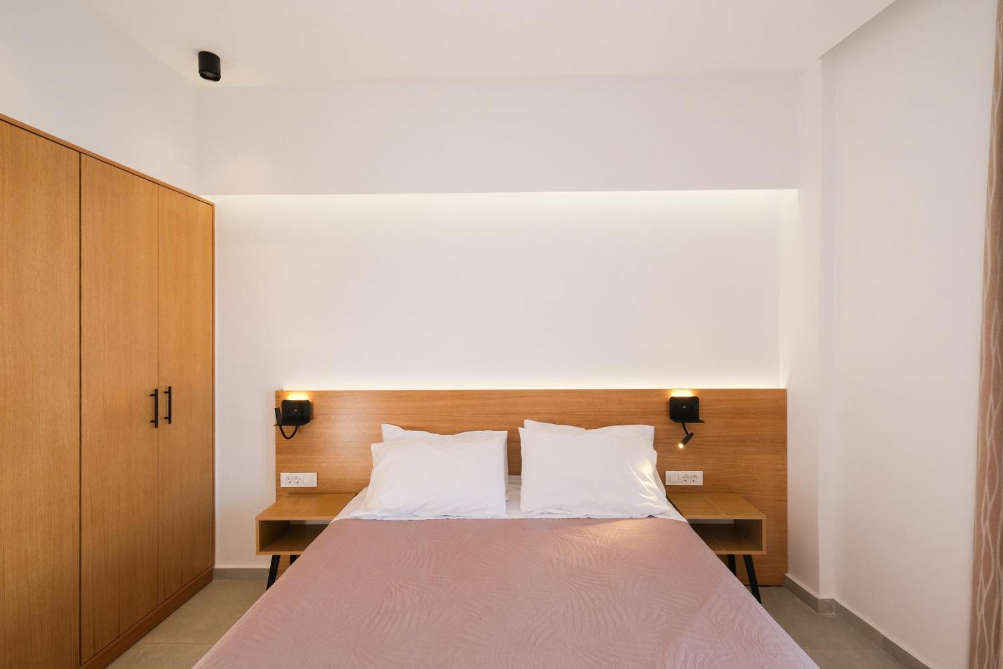 Arocaria Apartments Chrissi Akti Chania Exterior foto